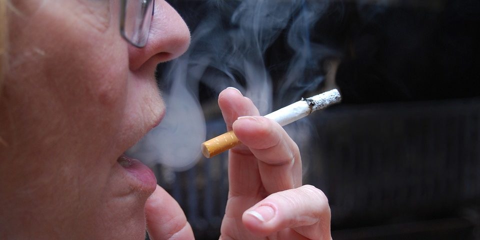 diagnóstico de cáncer de pulmón aumenta el riesgo de suicidio